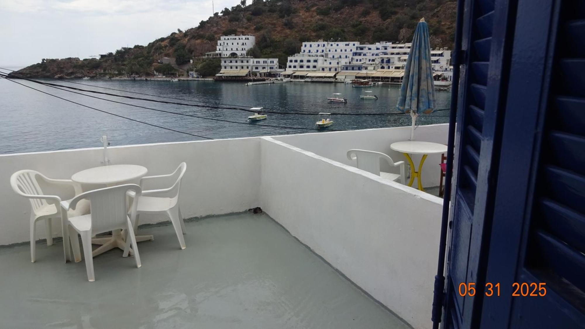 Scirocco Rooms Loutro Exterior foto