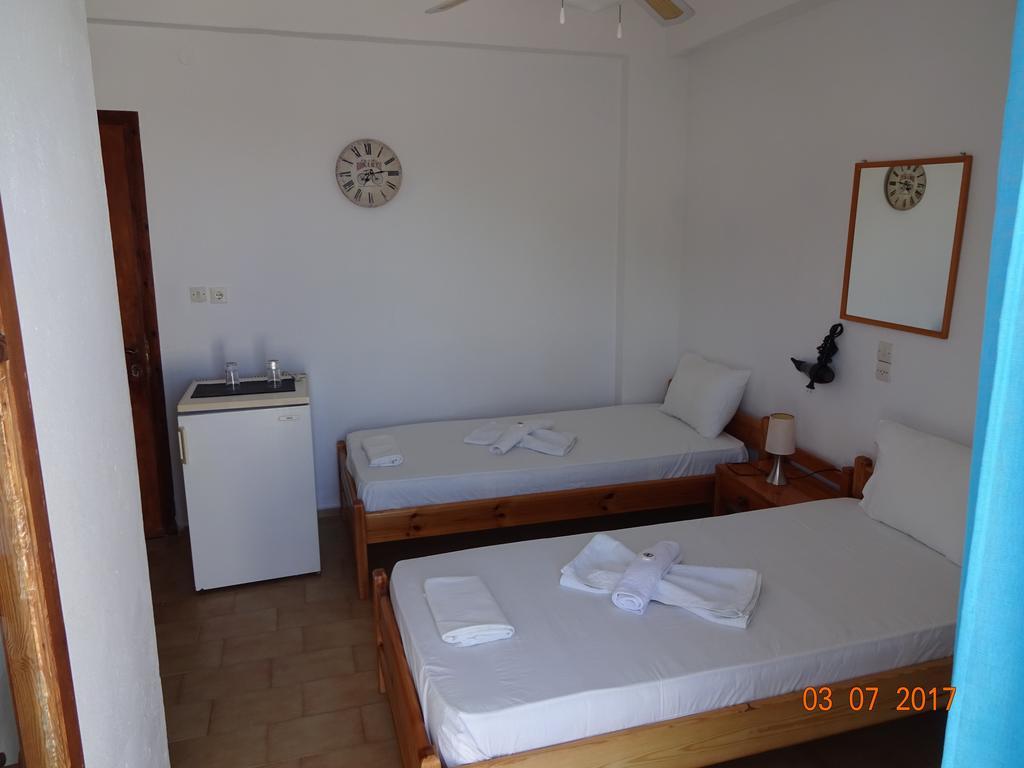 Scirocco Rooms Loutro Exterior foto