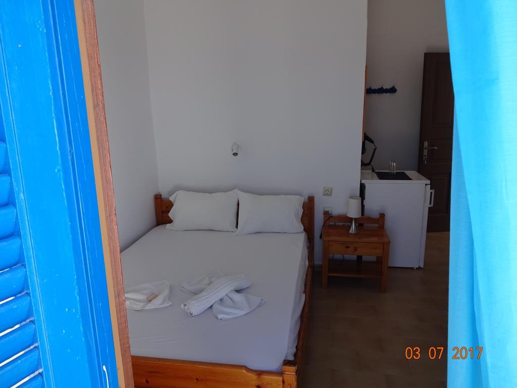 Scirocco Rooms Loutro Exterior foto